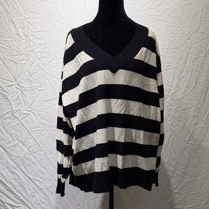 Lane Bryant Black and White Knit sweater